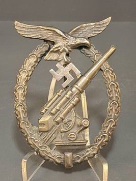Odznaka Artylerii Przeciwlotniczej Luftwaffe &ndash; C.E. Juncker Berlin &ndash; Buntmetal