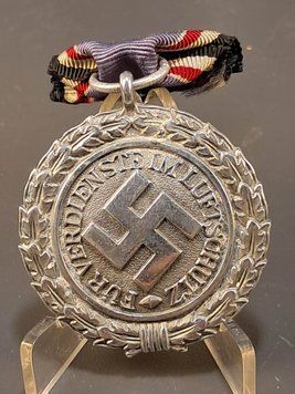 Oryginalny Medal Obrony Przeciwlotniczej II Klasy (Luftschutz-Ehrenzeichen 2. Stufe), Bardzo Ładny Stan