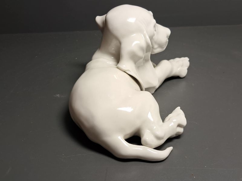 Figurka Allach &ndash; Jamnik Siedzący &ndash; Model 1 &ndash; Th. K&auml;rner