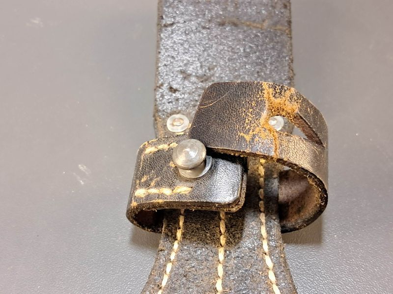 Sk&oacute;rzana żabka do bagnetu Mauser S84/98 &ndash; Sygnowana cgn 43 &ndash; Producent J. Kopp, Solingen