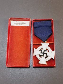 Cased Faithful Service Cross 25 Years &ndash; Franz Reischauer Oberstein