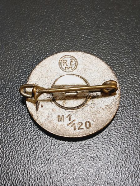 Odznaka Partyjna NSDAP &ndash; Sygnowana RZM M1/120 &ndash; Wilhelm Deumer L&uuml;denscheid