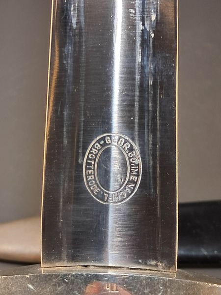 Кинжал НСКК обр. 1933 г. &mdash; Клеймо Th (Тюрингия) &mdash; Производитель: Gebr. B&ouml;hme Brotterode