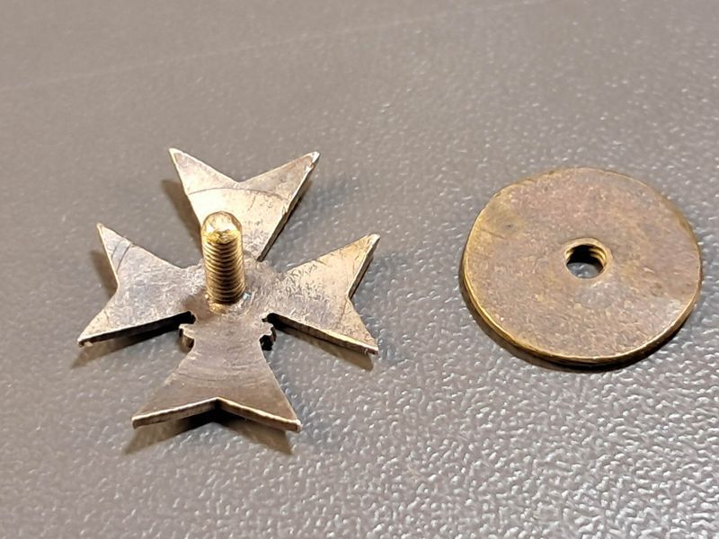 Miniatura Odznaka 2 Pułku Artylerii Polowej Legion&oacute;w II RP