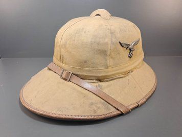 Hełm Tropikalny Luftwaffe &ndash; Tropenhelm &ndash; Czerwona Podszewka &ndash; Rozmiar 55