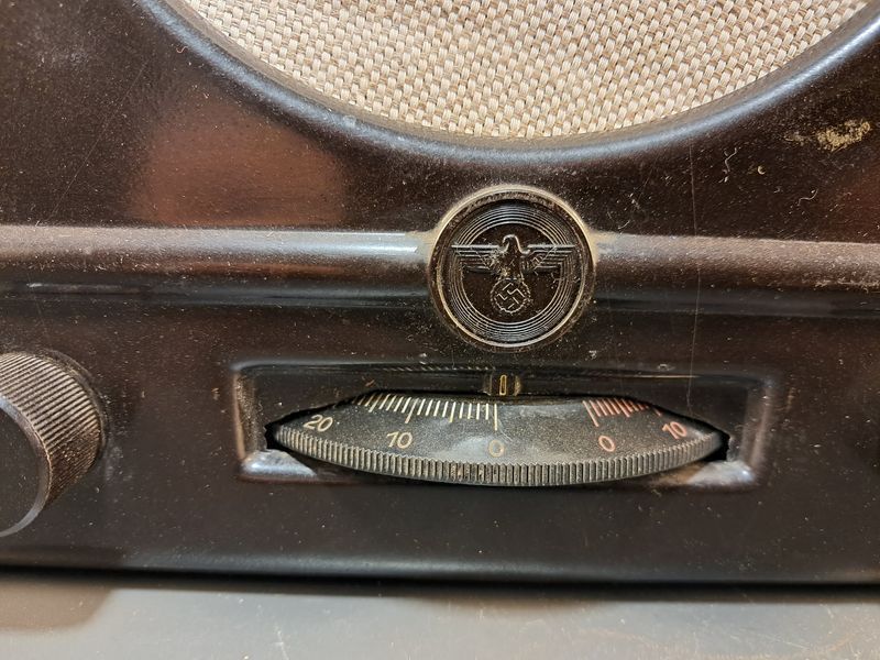 Radio DKE 38 &ndash; Deutsche Rundfunkempf&auml;ngerfabrik Warschau &ndash; Unikat