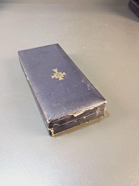 Złoty Krzyż Matki &ndash; Friedrich Linden L&uuml;denscheid &ndash; W oryginalnym etui