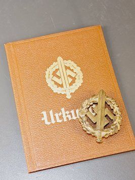 Document Set and SA Sports Badge in Bronze 1939 &ndash; Petz & Lorenz