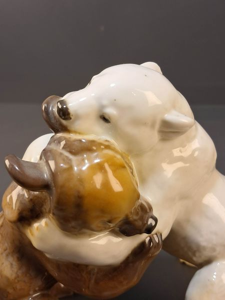 Figura Allach &bdquo;Bawiące się misie&rdquo;, nr 6