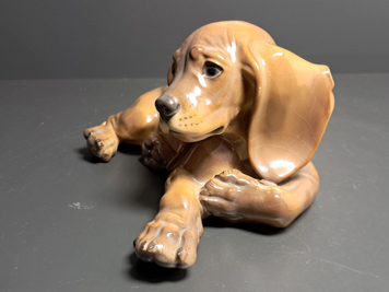 Figura Allach &bdquo;Leżący piesek&rdquo;, nr 1