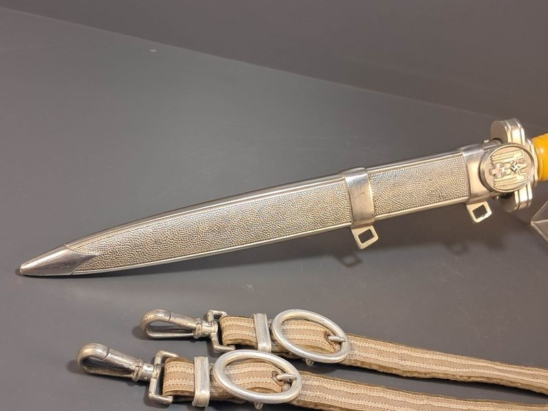 Немецкий Офицерский Кинжал DRK (Deutsches Rotes Kreuz) Модель 1938