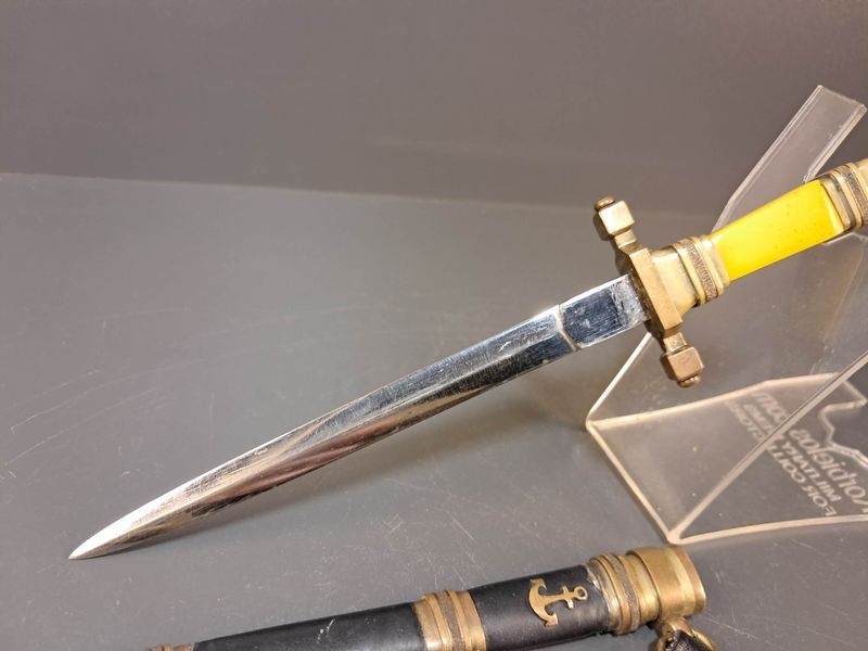 Rare Miniature Polish Dagger wz. 1924 &ndash; Honor and Fatherland &ndash; Letter Opener