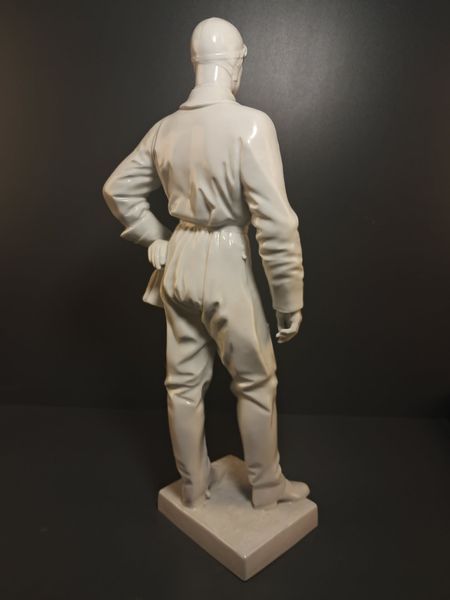 Porcelanowa Figurka Pilot Luftwaffe Flieger &ndash; Allach &ndash; Th. K&auml;rner Nr 65