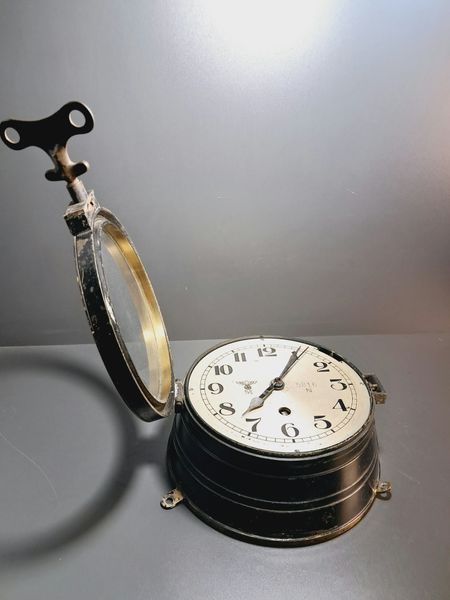 Корабельные Часы Кригсмарине &mdash; Клеймо M 5816 N &mdash; Kieninger & Obergfell