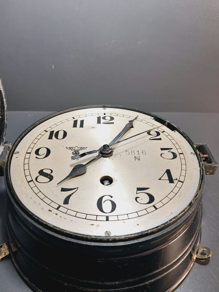Корабельные Часы Кригсмарине &mdash; Клеймо M 5816 N &mdash; Kieninger & Obergfell