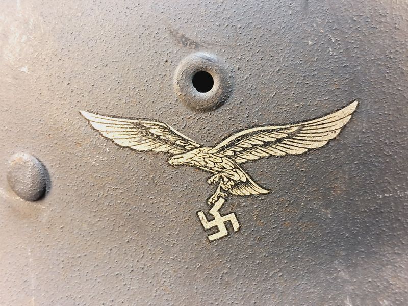 Hełm Niemiecki Stahlhelm M42 Luftwaffe &ndash; Rzadki NS62