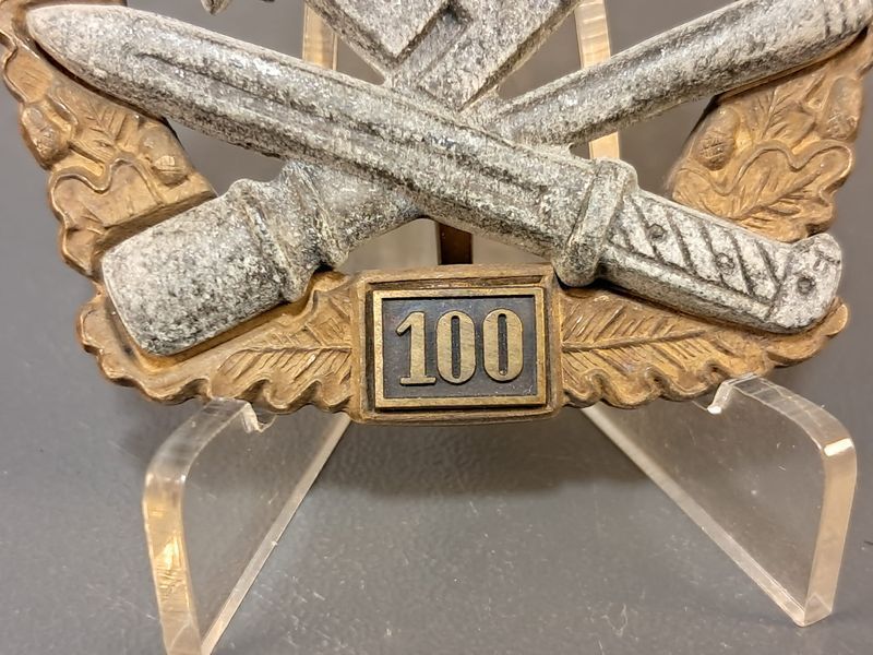 Музейная репродукция &mdash; Общий штурмовой знак 100 &mdash; Клеймо JFS