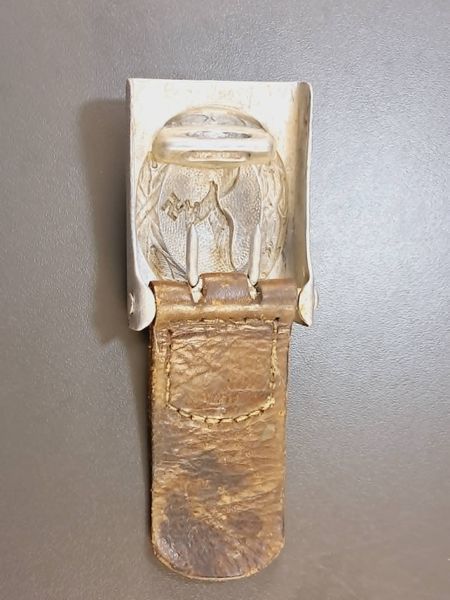 Oryginalna Klamra Pasa Luftwaffe ze Sk&oacute;rzanym Językiem &ndash; Aluminiowa &ndash; Sygnowana L&uuml;denscheid 1938