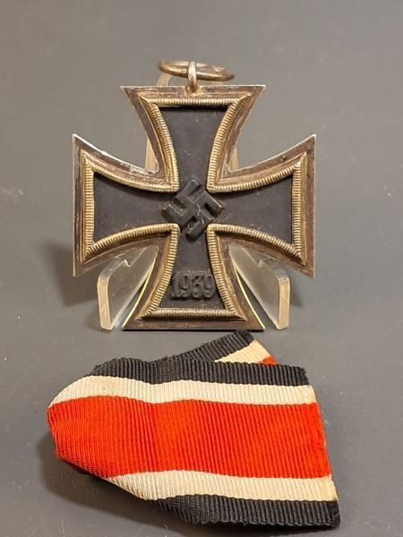 1939 Iron Cross 2nd Class &ndash; Marked "7" &ndash; Paul Meybauer