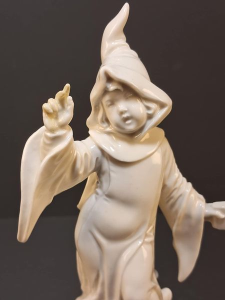 M&uuml;nchner Kindl" Figurine &ndash; Allach No. 81 &ndash; Designed by Th. K&auml;rner