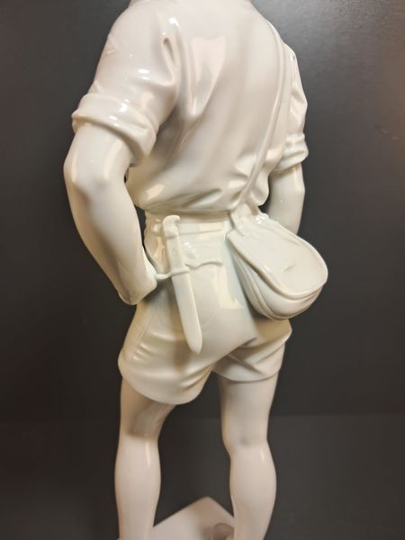 Figurka Allach &ndash; Chłopiec HJ &ndash; Projekt Richard F&ouml;rster &ndash; Model 113
