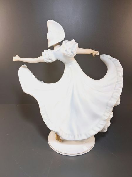 Figurka porcelanowa Tancerka w kapeluszu &ndash; Wallendorf, nr 1940 040