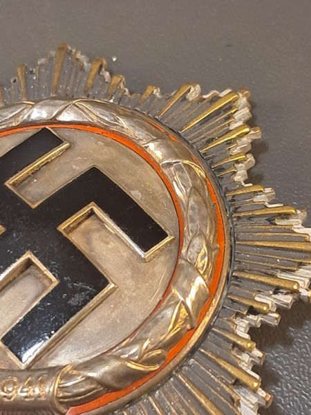 German Cross in Silver &ndash; C.E. Juncker Berlin &ndash; 5-Rivet Variant