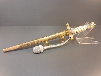 Офицерский кортик Кригсмарине &mdash; Carl Eickhorn Solingen &mdash; Травленый клинок