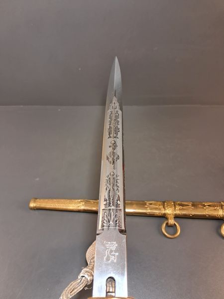 Kriegsmarine Officer's Dagger &ndash; Carl Eickhorn Solingen &ndash; Etched Blade