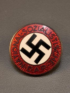 Odznaka NSDAP &ndash; Sygnowana RZM M1/78 &ndash; Paulmann & Crone L&uuml;denscheid