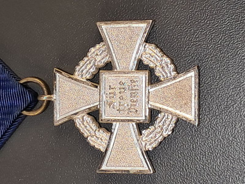 Faithful Service Cross for 25 Years &ndash; Silver &ndash; Collector's Condition