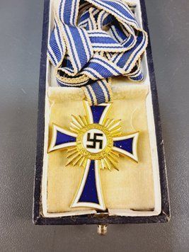 Złoty Krzyż Matki &ndash; Forster & Graf Schw&auml;b. Gm&uuml;nd &ndash; W oryginalnym etui