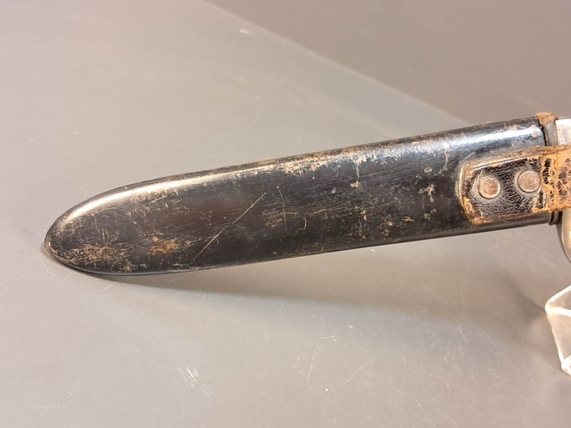 Oryginalny N&oacute;ż Hitlerjugend (HJ) Carl Eickhorn Solingen 1940 RZM M7/66, Bardzo Dobry Stan